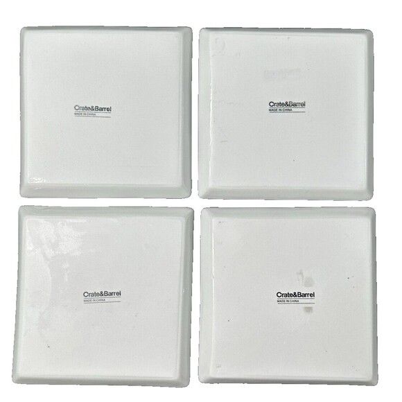 Crate & Barrel Christmas Penguin Porcelain Appetizer Plates Set of 4 New in Box - Picture 4 of 5